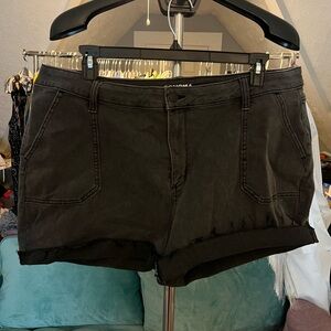 Sonoma Black Rolled-Hem Jean Shorts